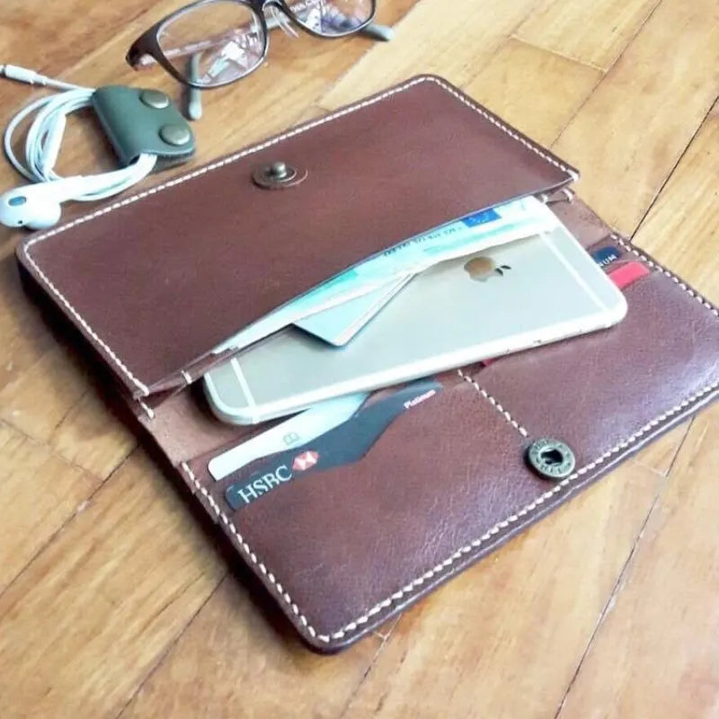 Leathercraft pattern for wallet. Handmade leather wallet with easy PDF pattern