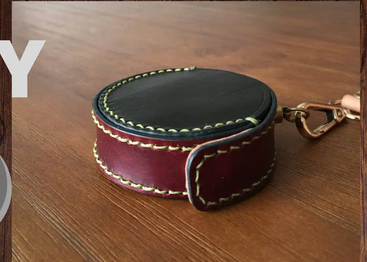 Round leather coin purse design featuring a 360-degree edge burnish.