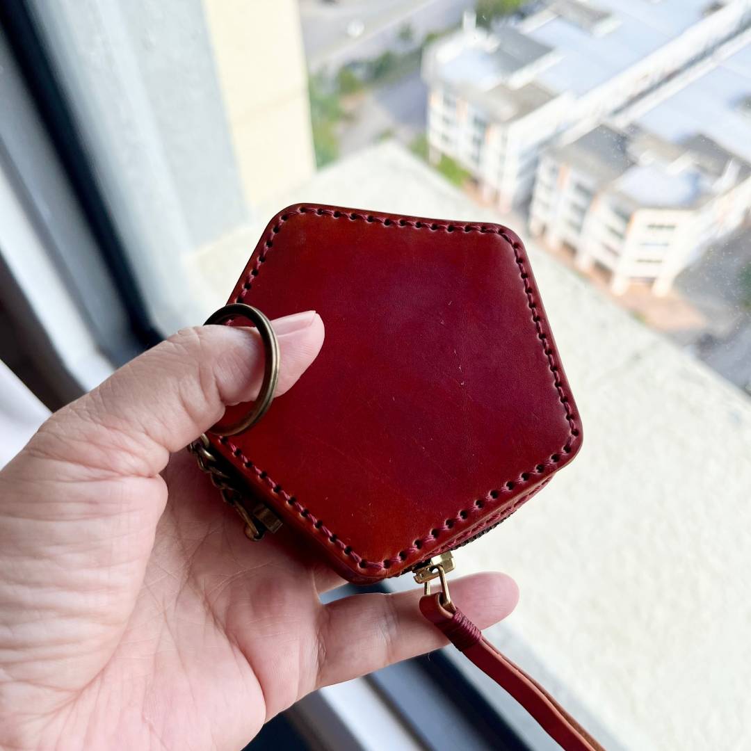 leather Coin Purse PDF, diy leather coin purse, small leather purse, handmade small leather pouch, mini coin pouch, coin bag pattern.