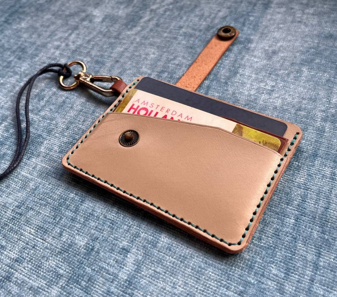 DIY leathercraft template for a minimalist card case