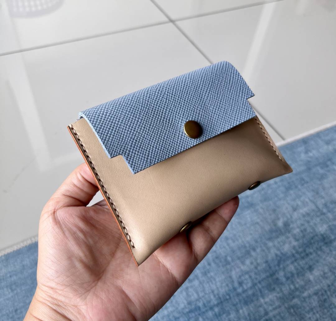 Minimalist Leather Wallet Pattern: DIY Two-Tone Card Holder (PDF, SVG, DXF) + Video Tutorial