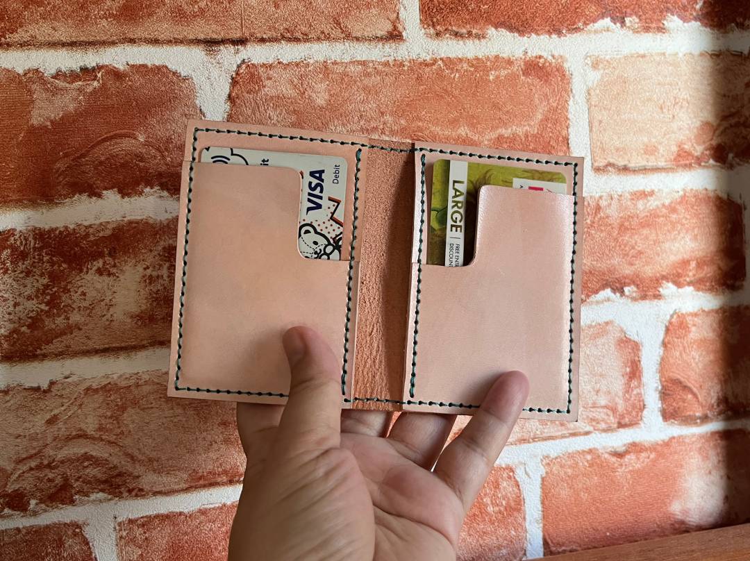 DIY slim leather card holder wallet.