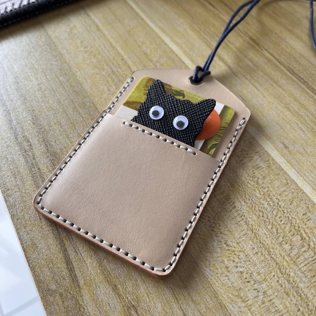Easy Leather Cat Card Holder Pattern, Vertical Leather Wallet Template | DIY Animal Card Sleeve