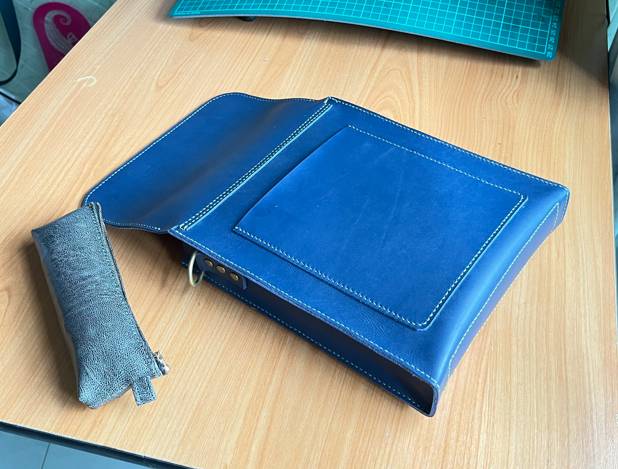 Leather Sling Bag Template with Gusset, Sewing Pattern for Leather Sling Bag with Gusset, Custom Leather Pattern, DIY Bag Template