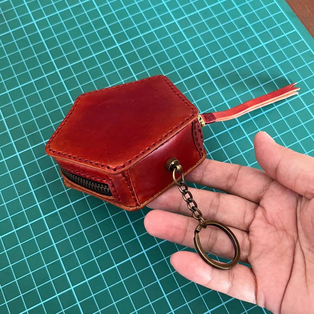 leather Coin Purse PDF, diy leather coin purse, small leather purse, handmade small leather pouch, mini coin pouch, coin bag pattern.