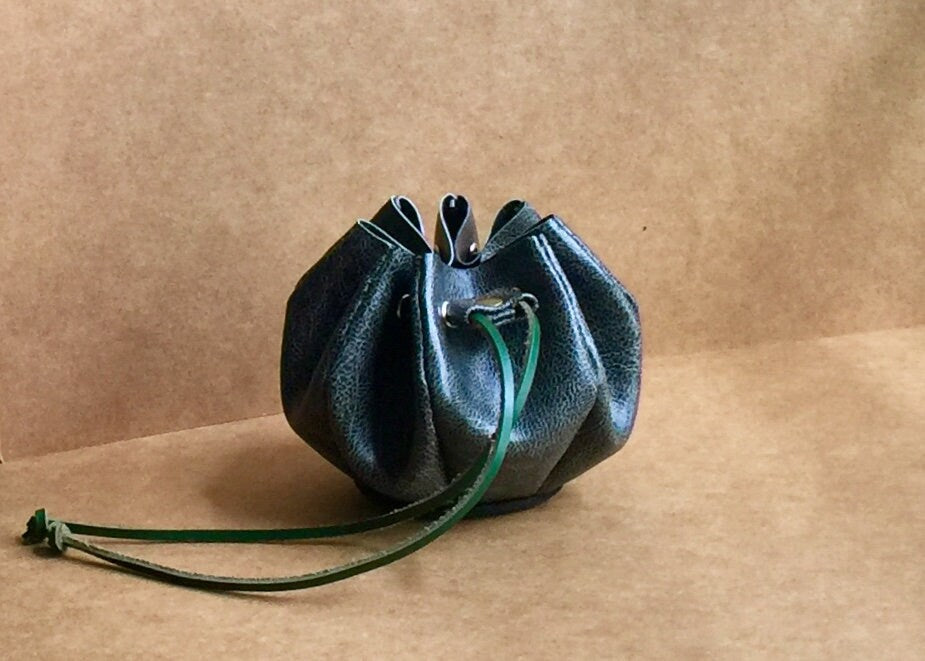 handmade soft leather drawstring bucket bag pattern