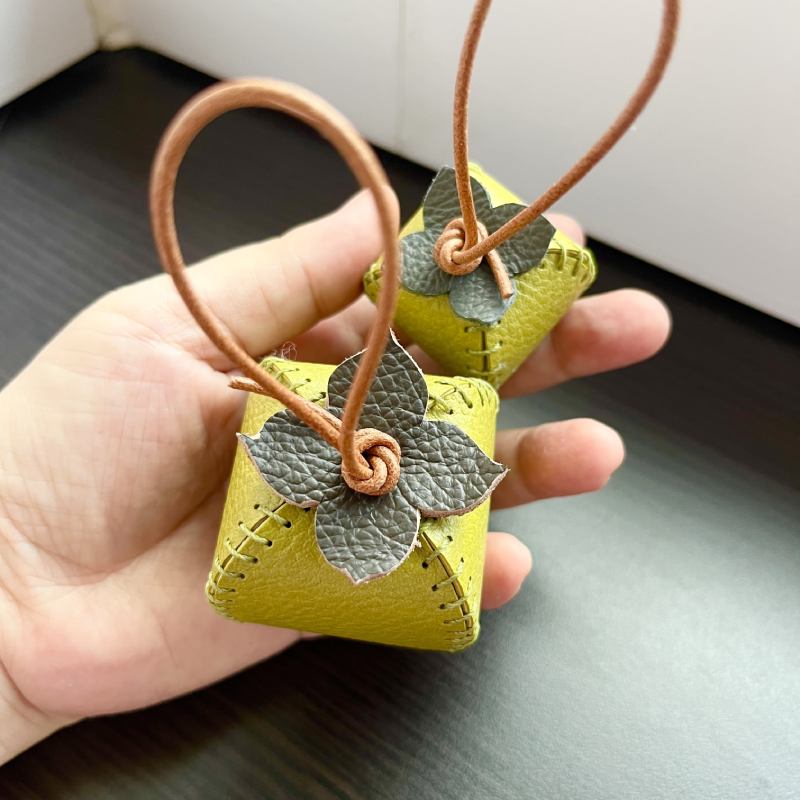 Pattern for Cute Bag charm, Pattern for Fruit Ornaments using leather, Leather pattern for car charm, small ornament Christmas Tree and keychain