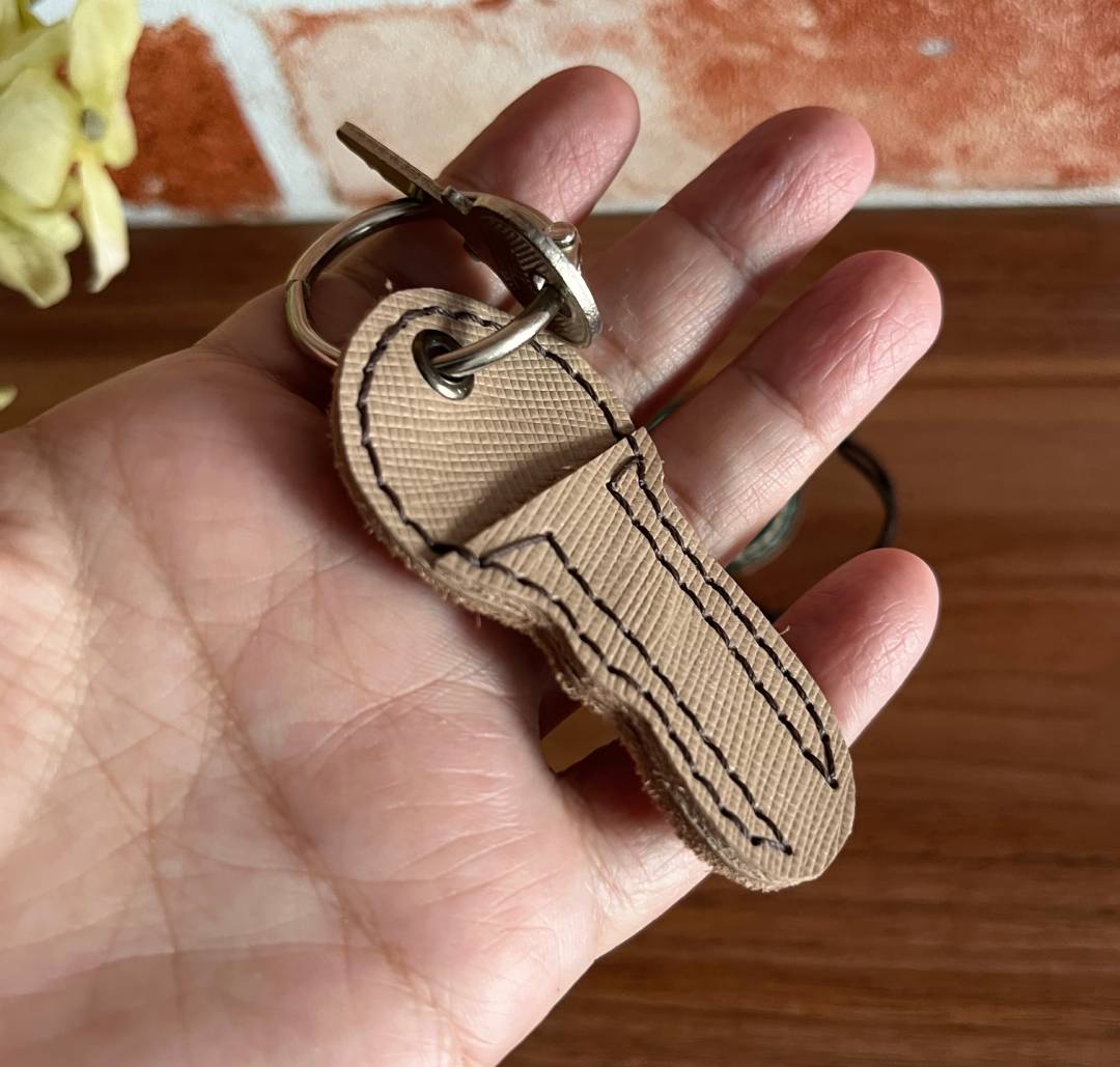 Hand made leather Key Cover using PDF, SVG and DXF Pattern