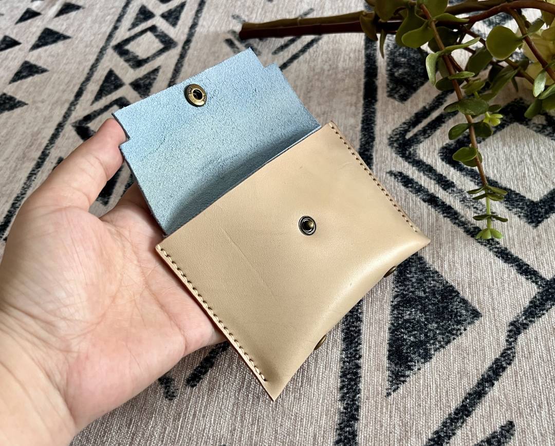 Minimalist Leather Wallet Pattern: DIY Two-Tone Card Holder (PDF, SVG, DXF) + Video Tutorial