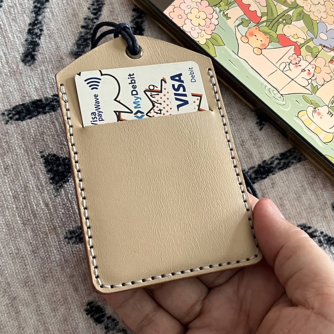 Easy Leather Cat Card Holder Pattern, Vertical Leather Wallet Template | DIY Animal Card Sleeve