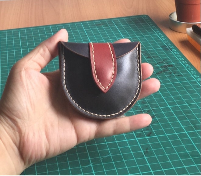 PATTERN for Small Oval leather Purse with Gusset.