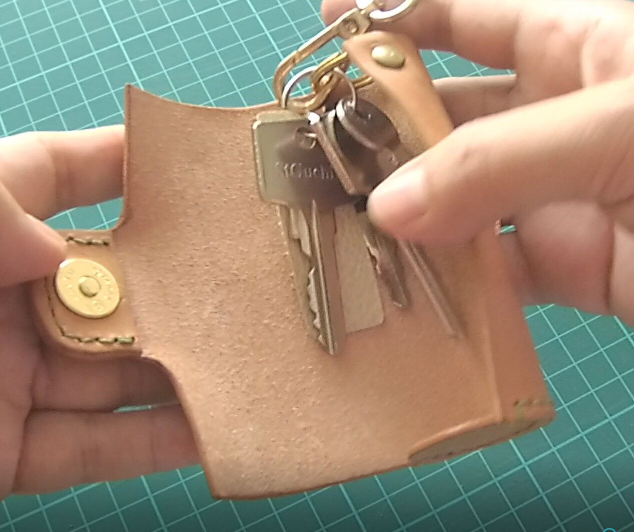 PATTERN of TUBE-SHAPED Key Holder for Leathercraft Beginners