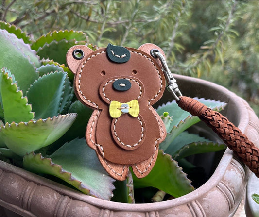 PATTERN for Leather Bear Bag Charm For Lady Bag, Adorable Bag Charm for Bag, Cute Key Chain, Bear Shaped KeyChain, Cute Bag Charm Pattern.