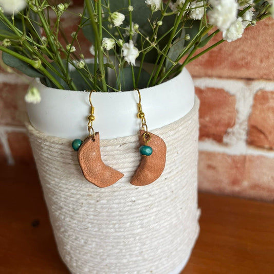 Pea Leather earrings, leather earrings, handmade earrings, Pea Shaped dangle earrings, Adorable Pea Earrings for her, cute earrings for mum