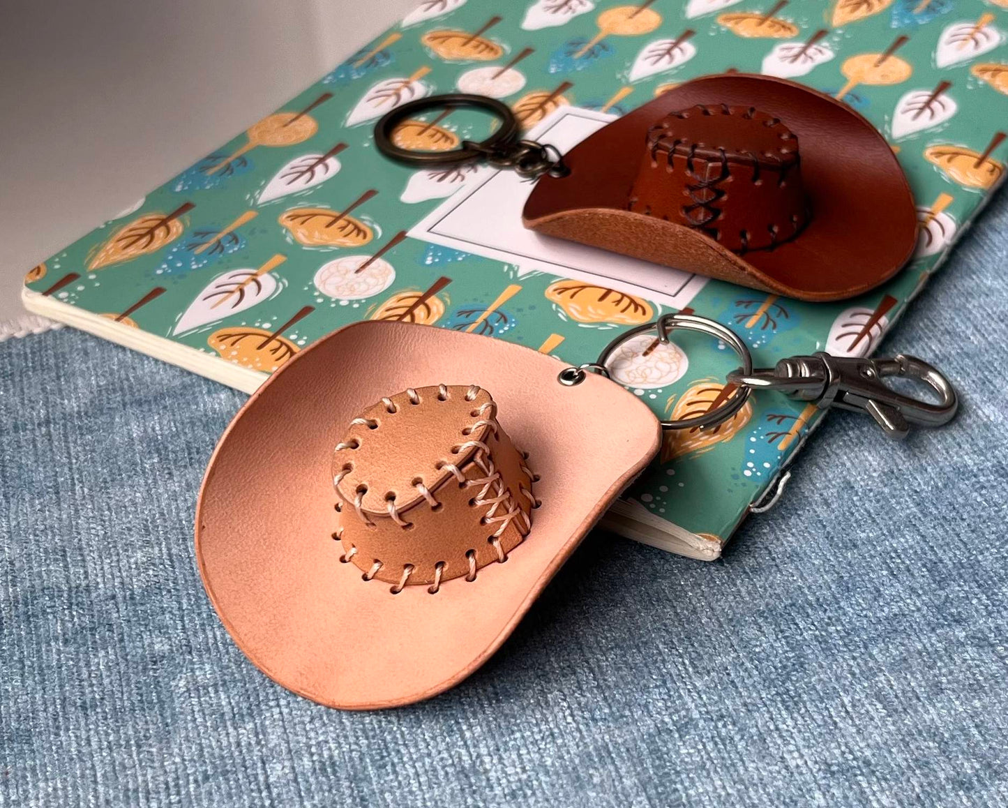 Brown leather cowboy hat keychain DIY