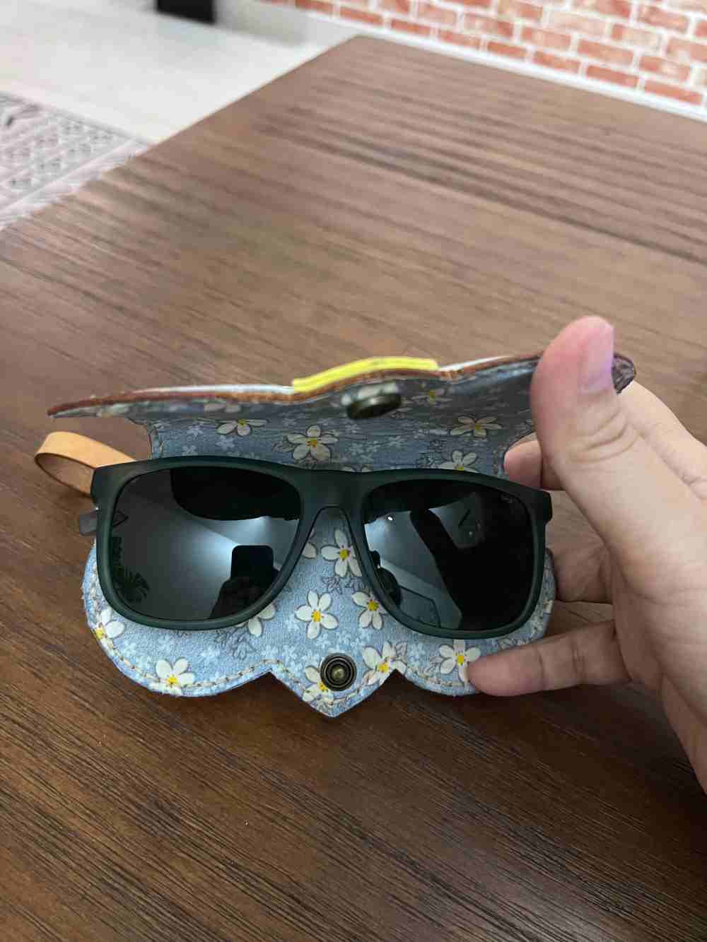PATTERN for an Angry Bird Spectacles Case, PDF leather pattern for glasses holder, DIY leather holder for glasses with leather Pattern