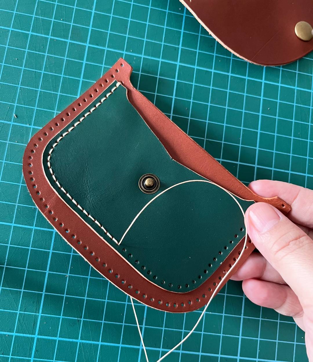 Easy Minimalist Leather Card Wallet Pattern: DIY Slim Wallet Template (PDF SVG DXF) Digital Download + Video Tutorial