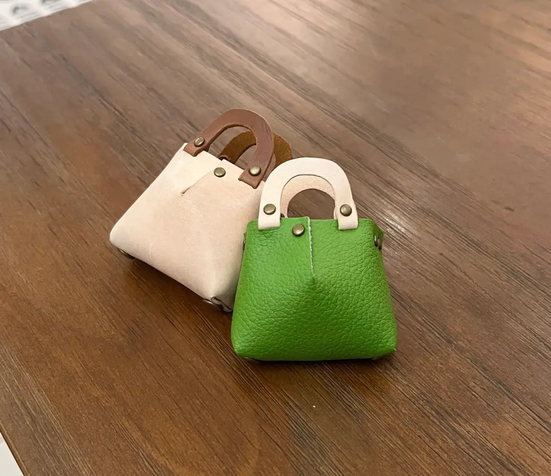 Leather scrap project showing a mini pouch made from leftover vegetable tanned leather.