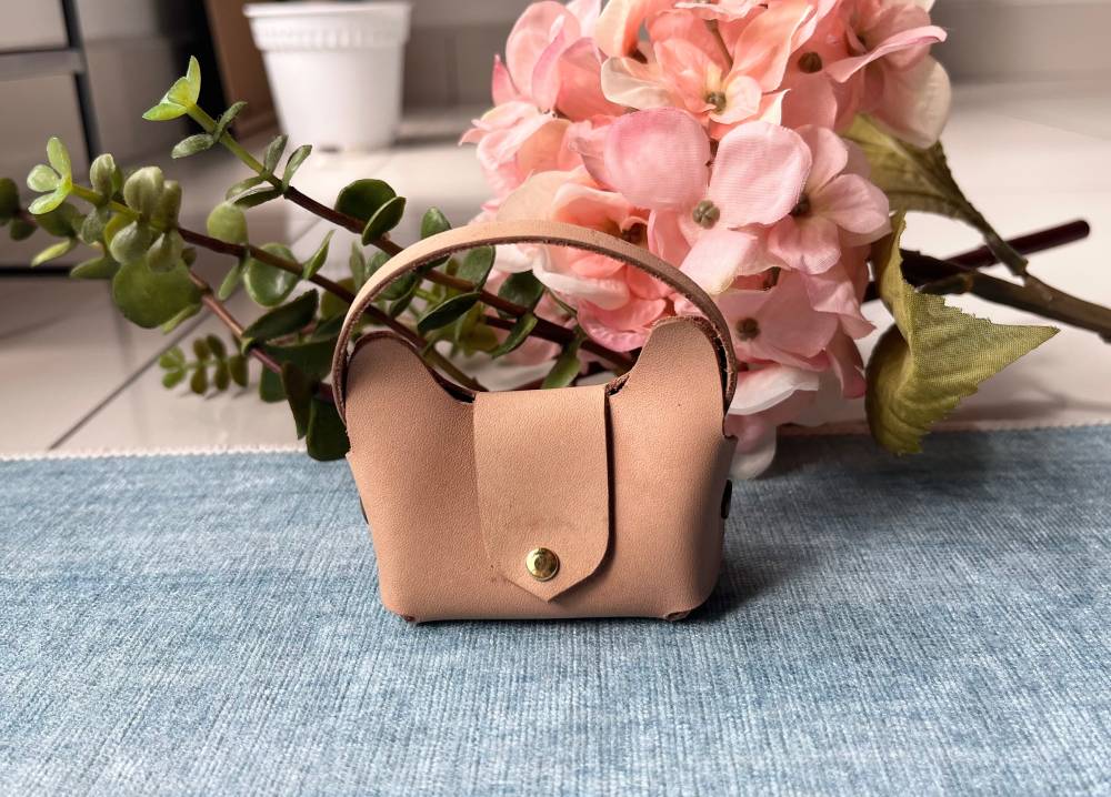 Mini Leather Bag Pattern PDF – No-Stitch DIY Leather Mini Bag with Rivet & Snap Design