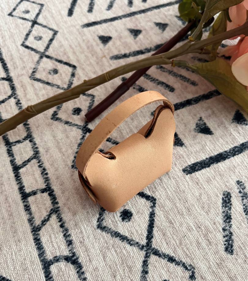 Mini Leather Bag Pattern PDF – No-Stitch DIY Leather Mini Bag with Rivet & Snap Design