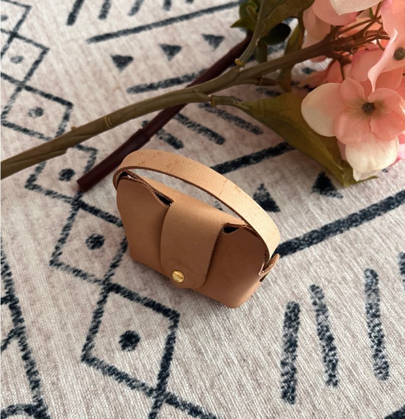 Mini Leather Bag Pattern PDF – No-Stitch DIY Leather Mini Bag with Rivet & Snap Design