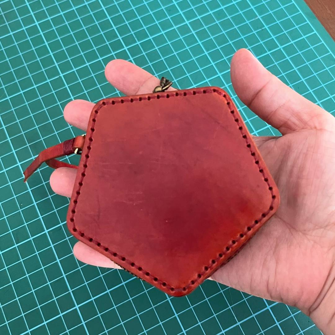 leather Coin Purse PDF, diy leather coin purse, small leather purse, handmade small leather pouch, mini coin pouch, coin bag pattern.